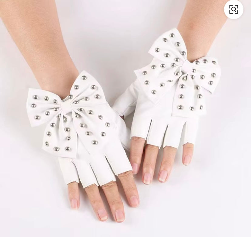 Leather Glove W/ Bow - #L033